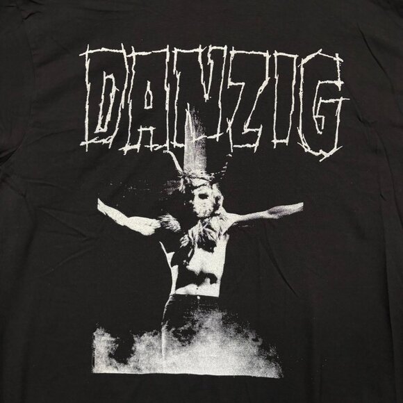 Danzig Video Concert VHS Cover Heavy Metal Band Graphic T-Shirt Size Large - Picture 2 of 4